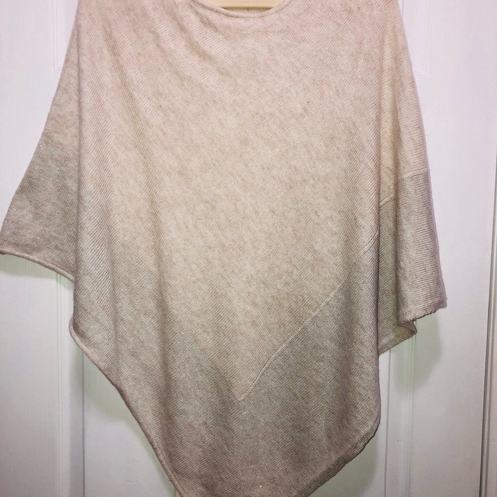 LOFT Cream / Silver threads / Knit Poncho